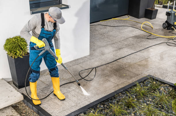 Why Choose Our Certified Pressure Washing Experts for Your Project Needs in Roosevelt, NY?